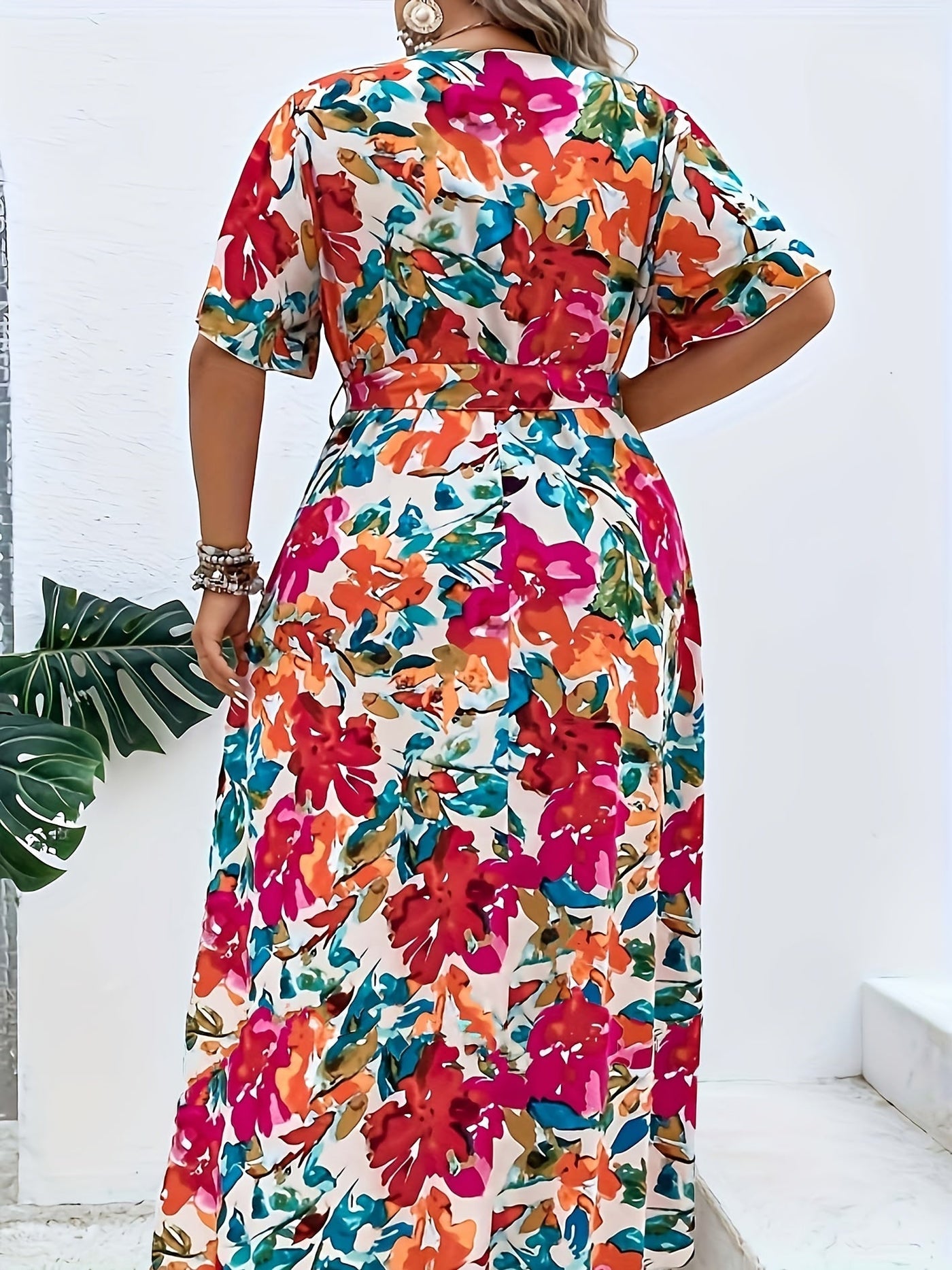 Amara | Plus Size Blumen-Kleid