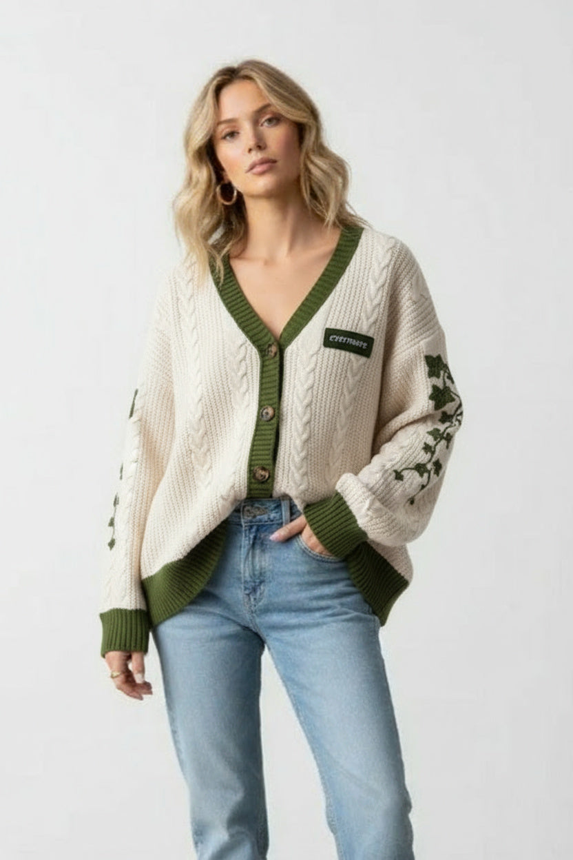 Viola | Damen-Strickpullover mit Stickerei