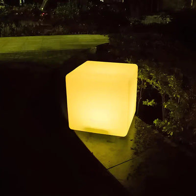RadiantCube™ | Kubische Gartenleuchte