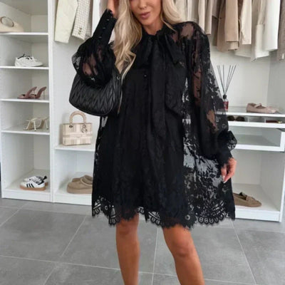 DILIANE I LANGÄRMELIGES SPITZENKLEID