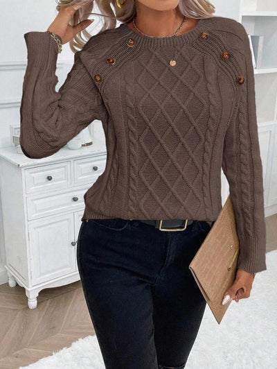 Clara – Pullover mit Knopfdetails und Zopfmuster