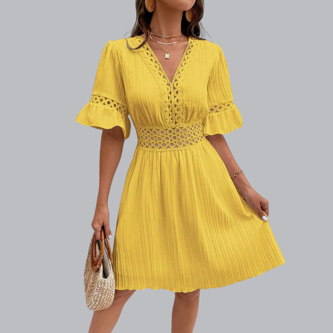 Regina™ | Feminines Kleid mit Stickdetails und Taillenbetonung