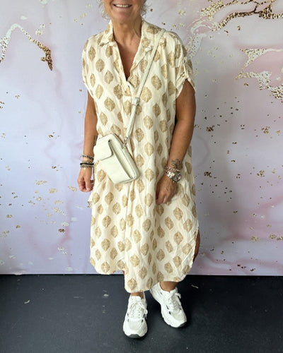 Thora – Kleid mit mühelosem Stil und V-Ausschnitt