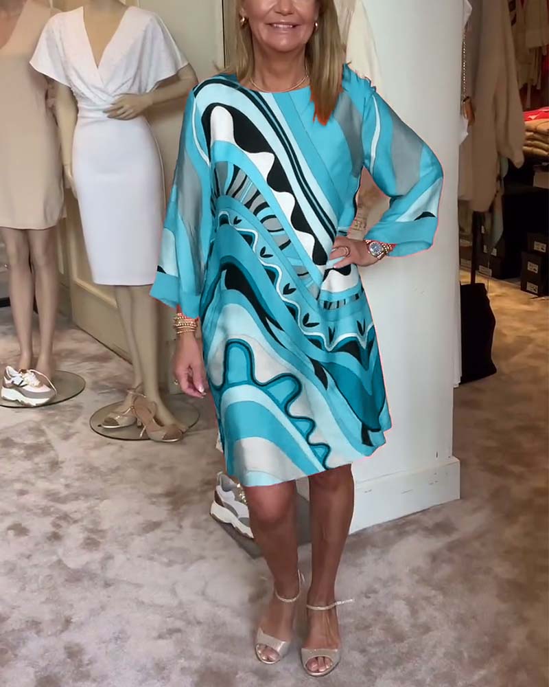 Kleid mit Retro-Print | A-Linienform | Fließender Schnitt