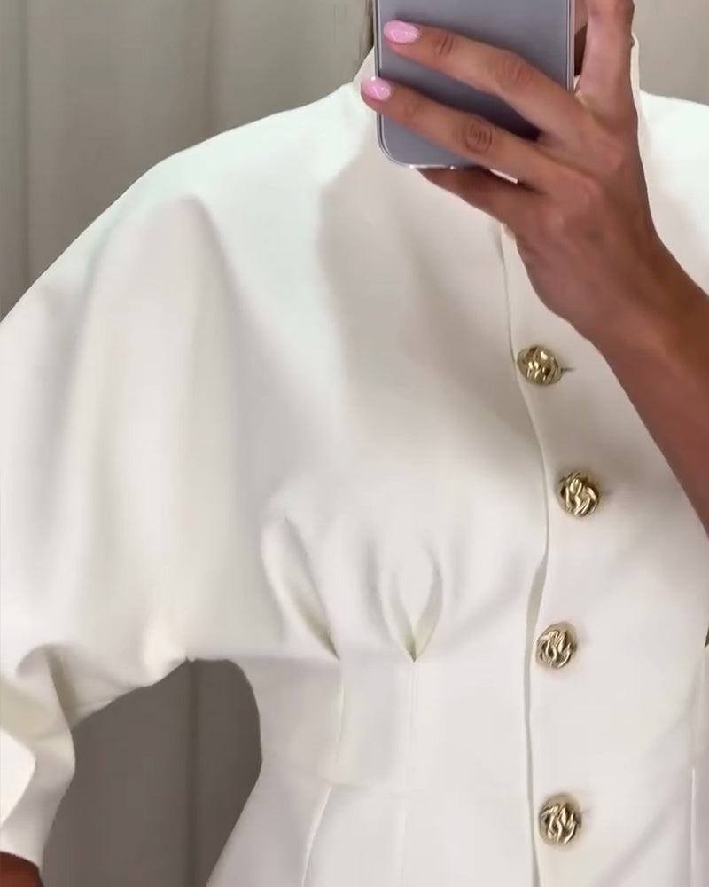 Bluse mit Goldknöpfen | Taillierter Schnitt | Eleganter Stil