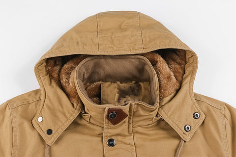 Kevin – Stilvolle Kommandeursjacke