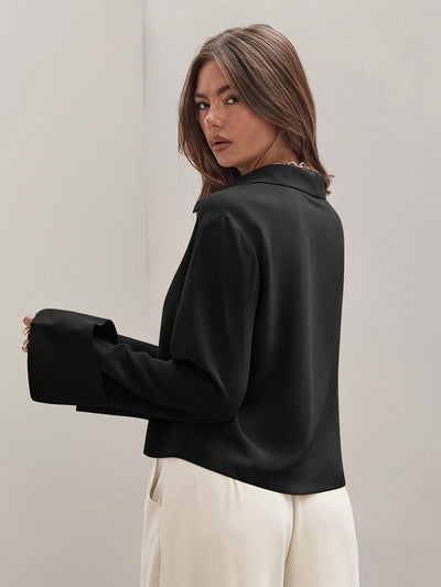 Bluse mit Schleifenverschluss | Umlegekragen | Elegant & Modern