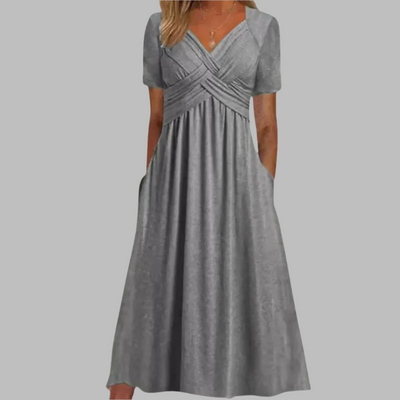 Fidela – Ein schmeichelhaftes und elegantes Kleid