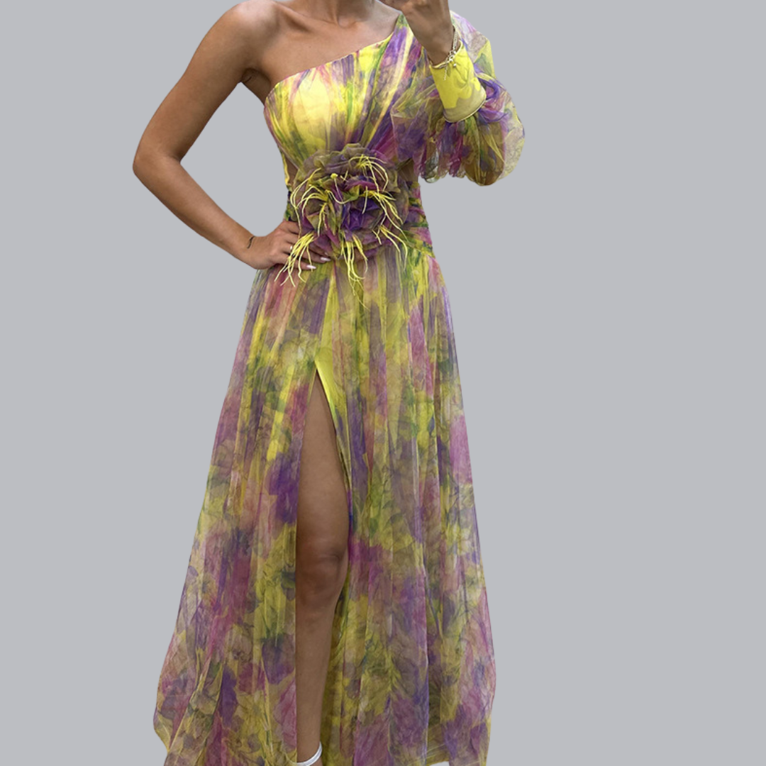 Amira™ | Asymmetrisches Tüllkleid mit floraler Applikation