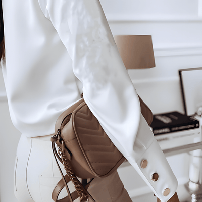 Bluse mit asymmetrischer Knopfleiste | Stehkragen | Elegante Manschetten