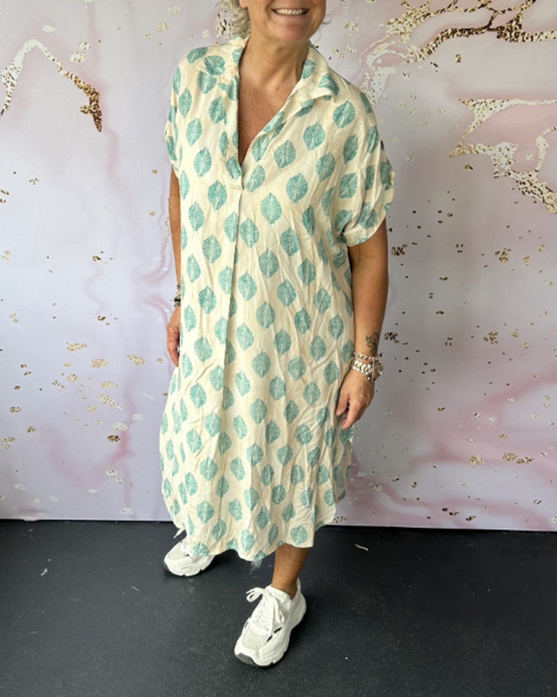 Thora – Kleid mit mühelosem Stil und V-Ausschnitt