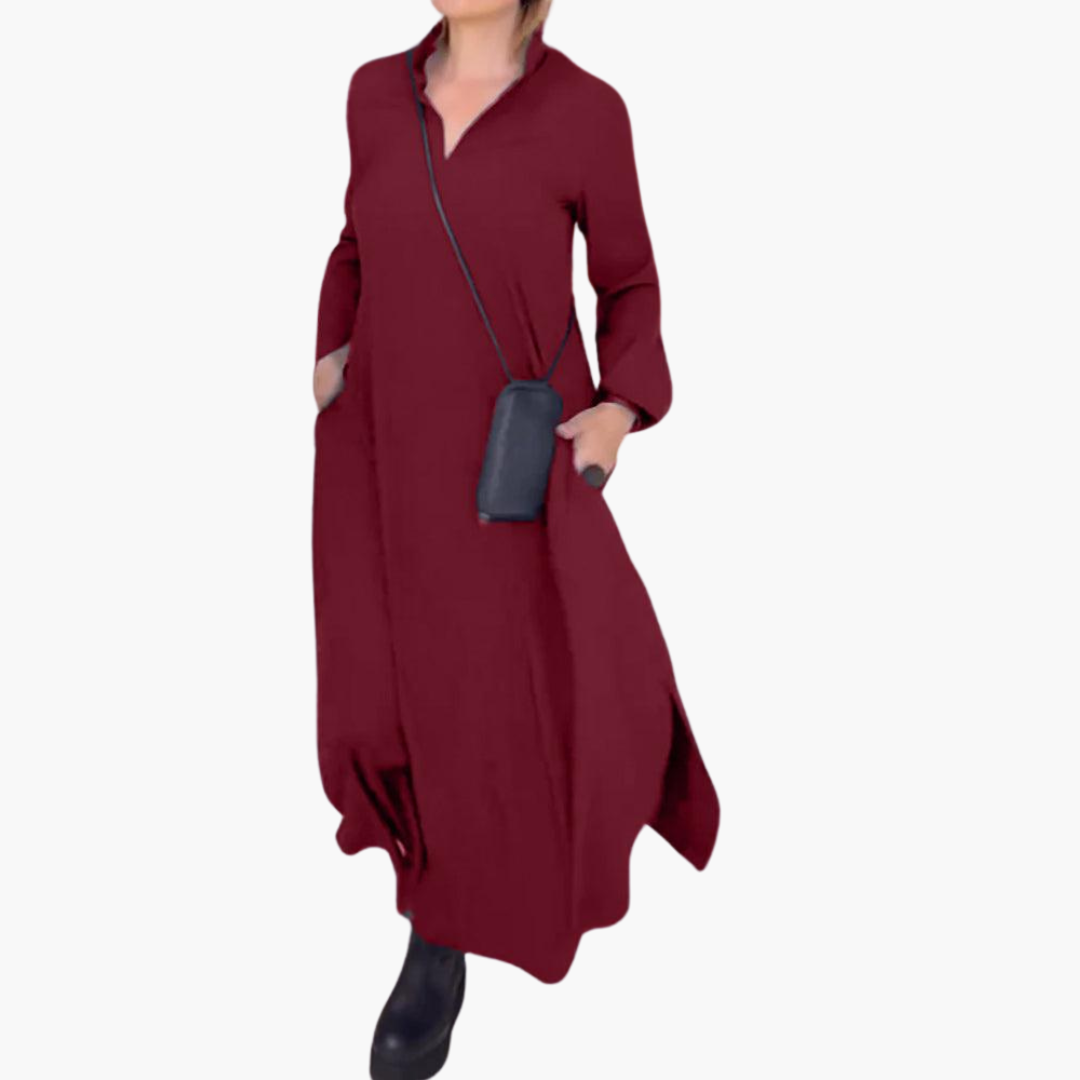 Emilia | Lockeres langes Kleid mit Revers und seitlichem Schlitz