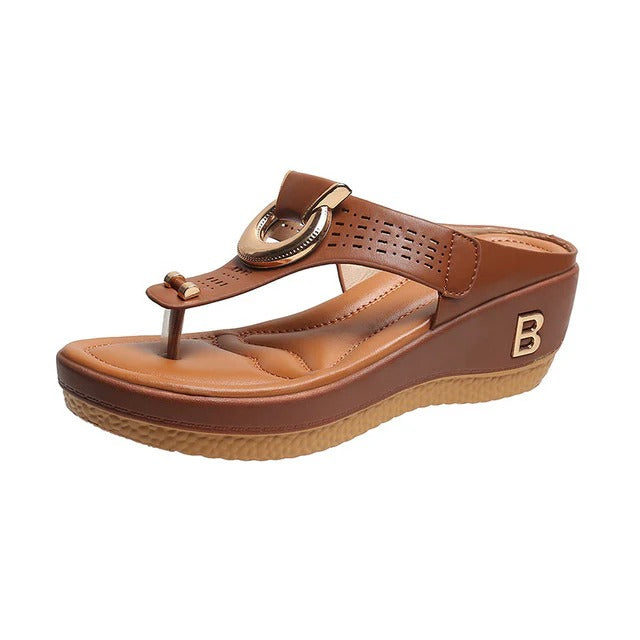 Agafia | Vielseitige und bequeme Wintersandalen