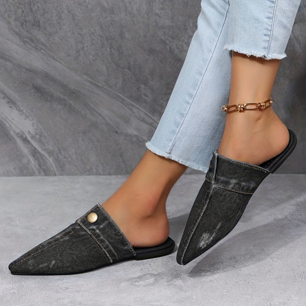Mules im Denim-Look | Spitz zulaufend | Metallknopf-Detail