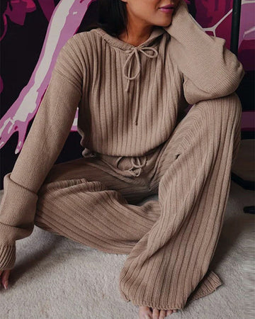 Kapuzen-Strickanzug | Kuschelig & Lässig | Entspannter Chic