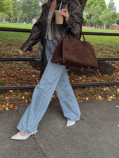 Handtasche aus Veloursoptik | Klassischer Schnitt | Zeitlose Eleganz