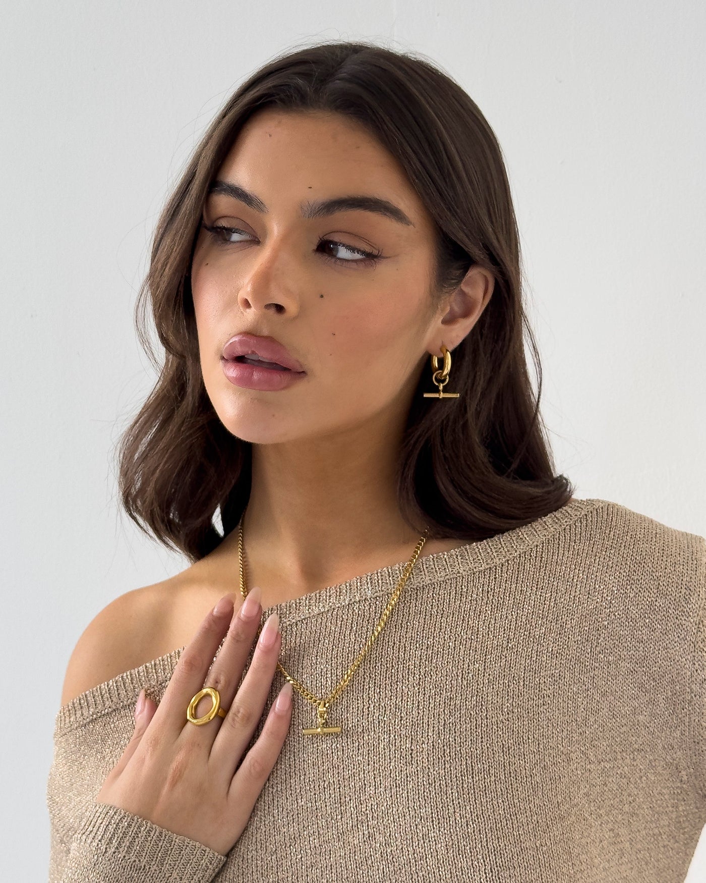 Goldener Ovaler Ring mit Hohlem Design – Zeitlose Eleganz für jeden Anlass