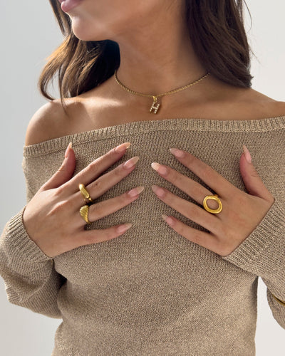 Goldener Ovaler Ring mit Hohlem Design – Zeitlose Eleganz für jeden Anlass