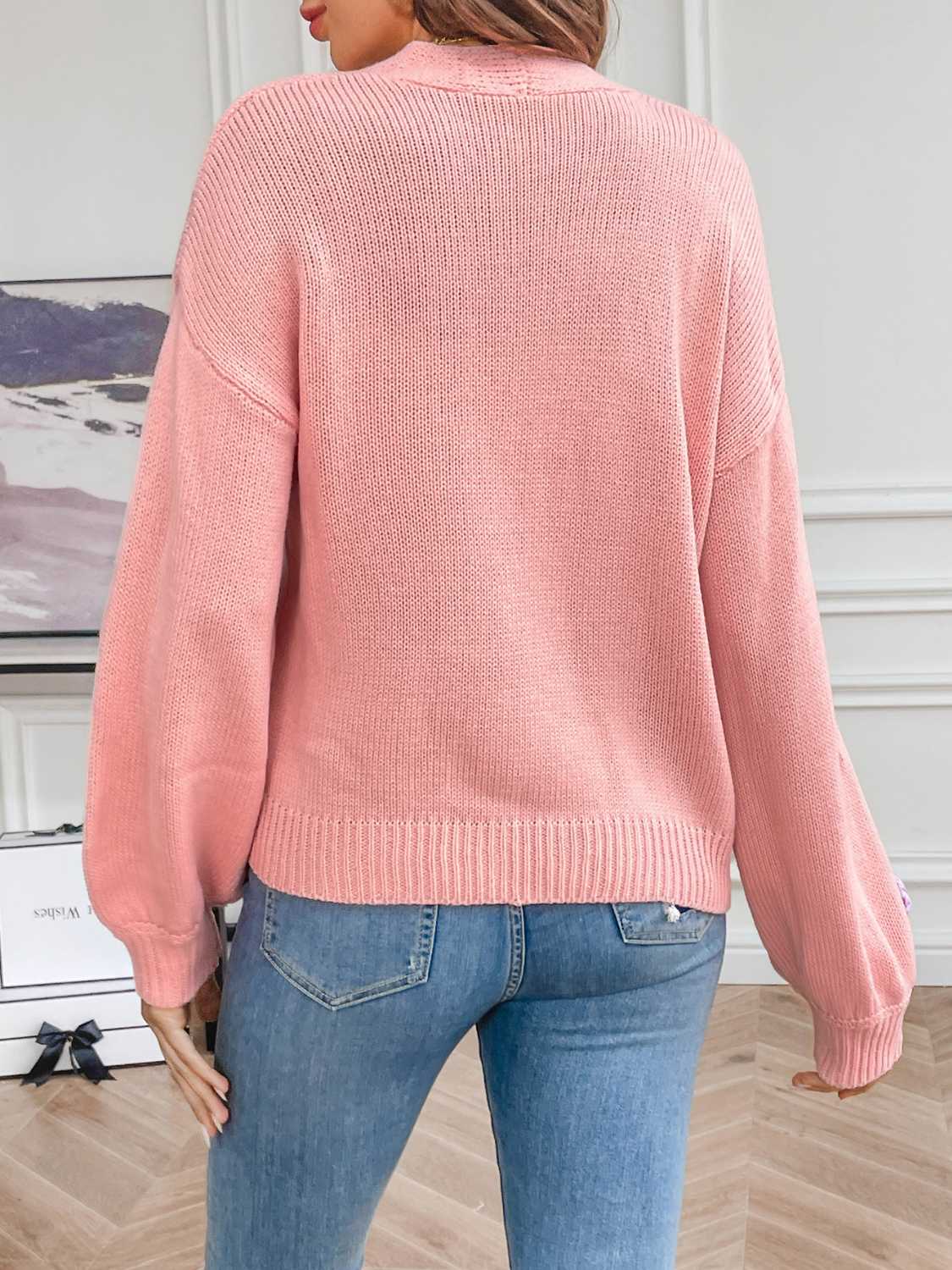 Strickjacke mit Blumen | Femininer Touch | Lässiger Chic