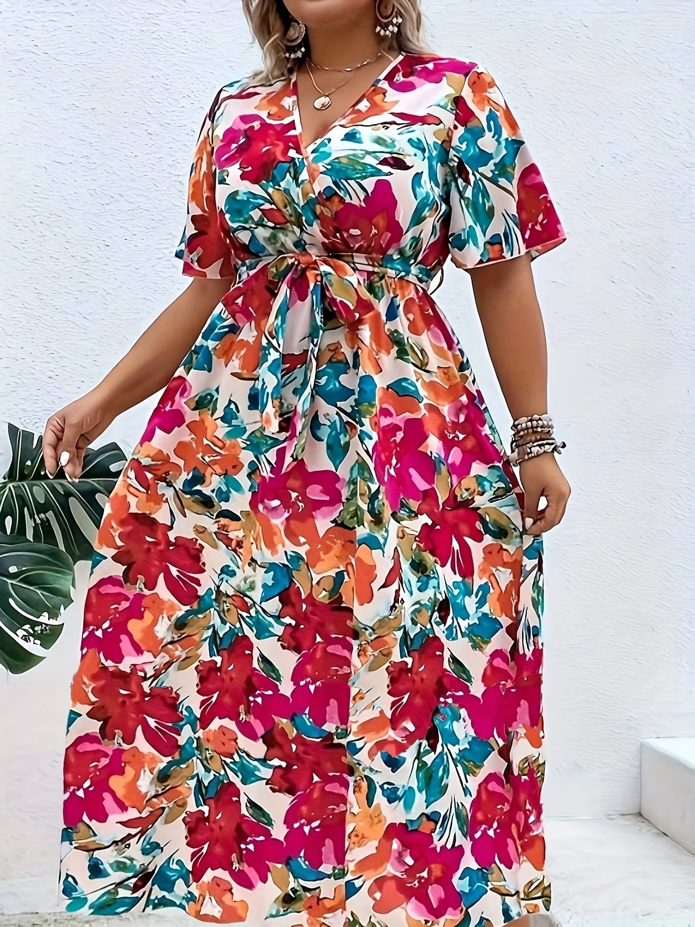 Amara | Plus Size Blumen-Kleid