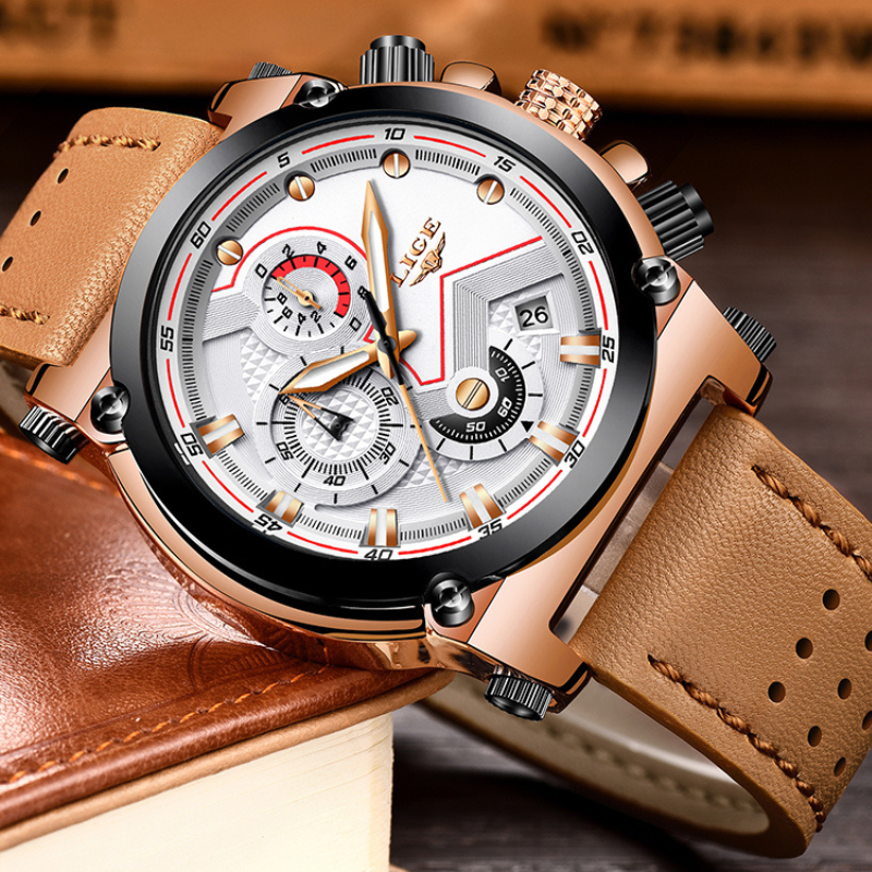 klassische Sportuhr mit braunem Lederarmband