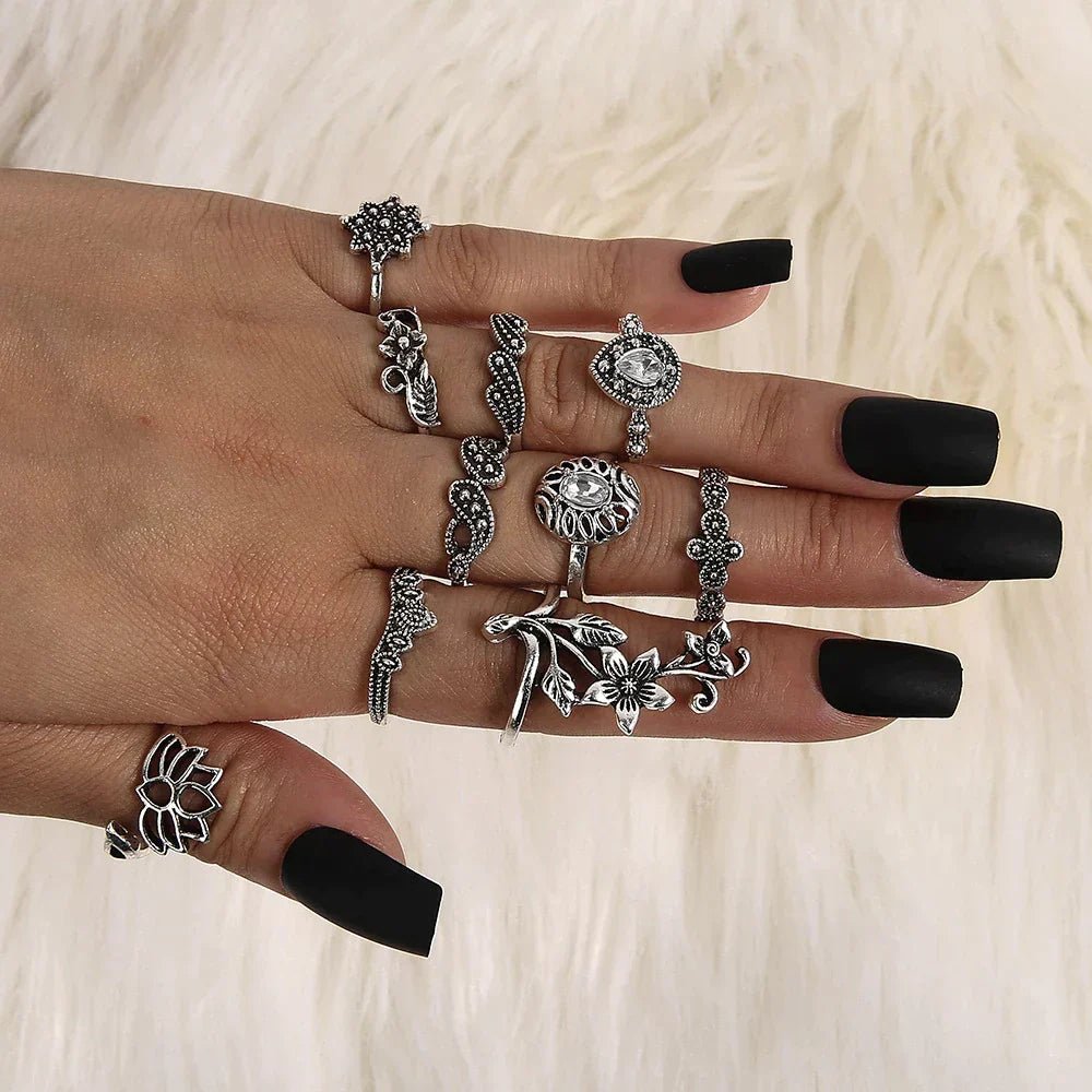 Set mit Ringen in Antik Silber mit verzauberten Details