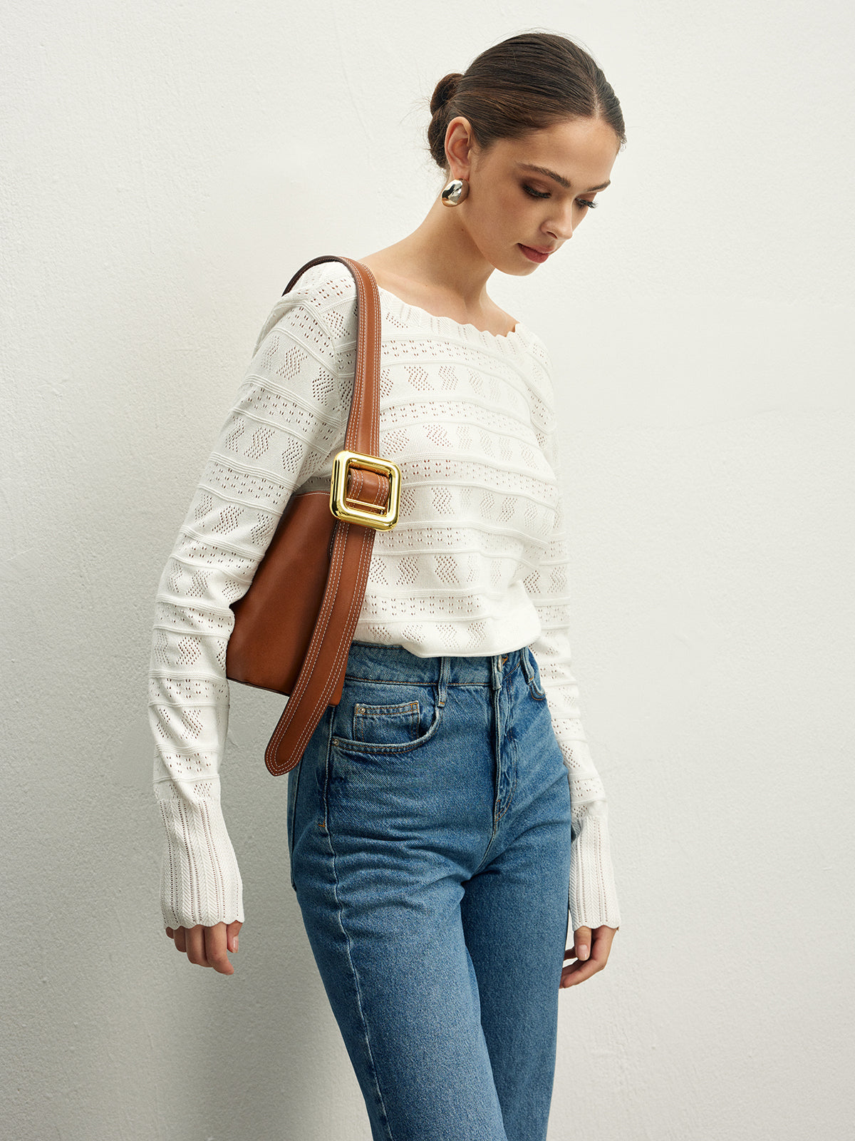 Strickpullover mit offenem Rücken | Häkelmuster | Femininer Look