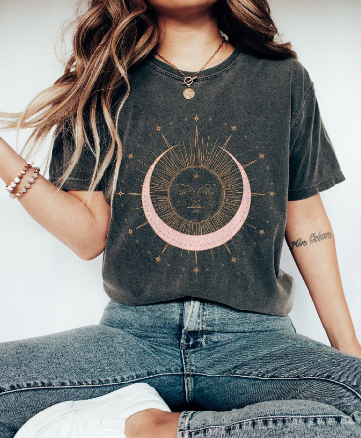 Lolita - Shirt mit besonderem Design, Ein Blickfang