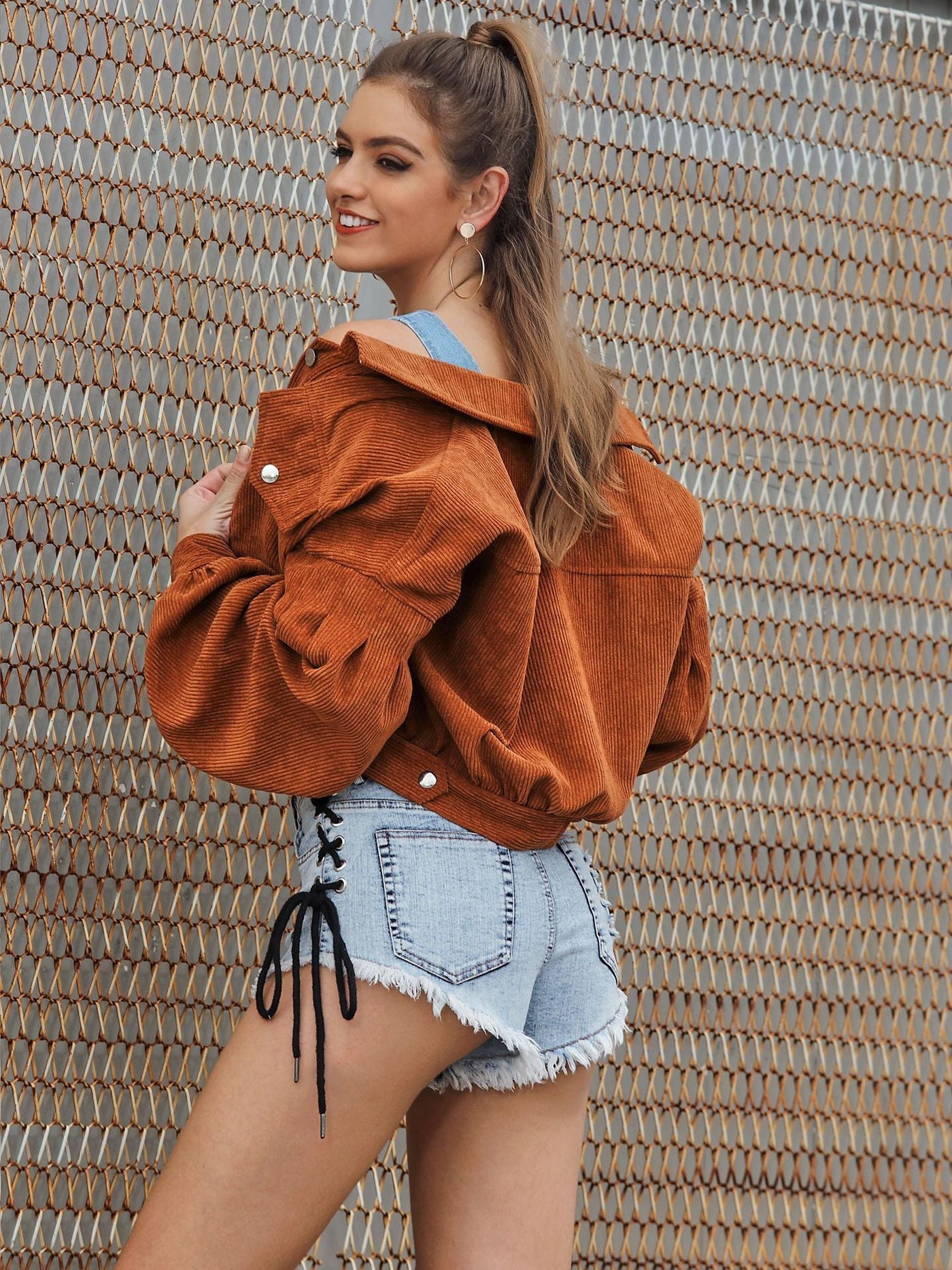 Cropped Cordhemd | Ballonärmel | Trendig & Lässig