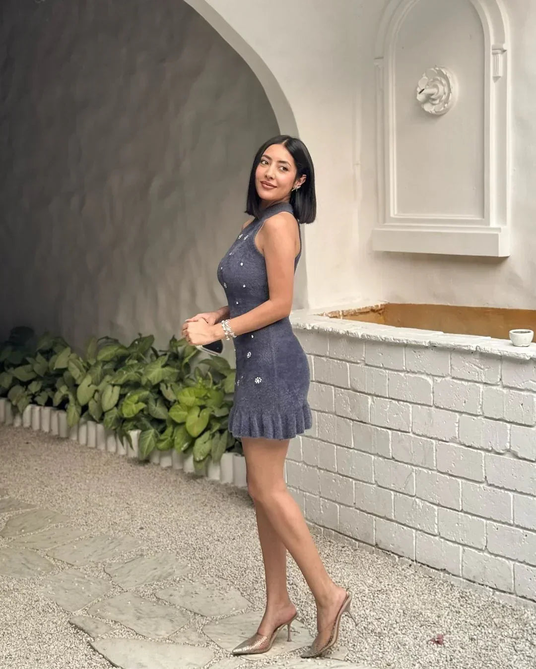 Strick-Minikleid mit Ziersteinen | Femininer Schnitt | Verspielt & Elegant