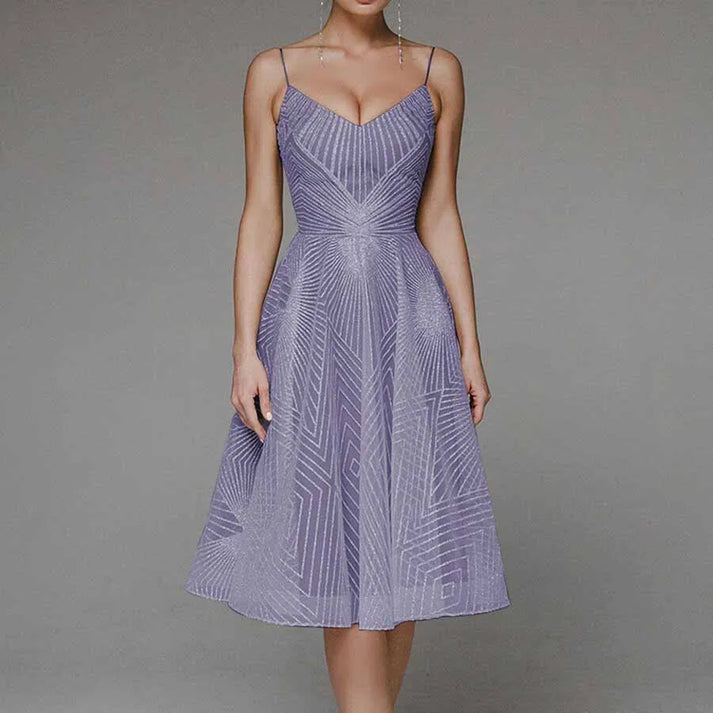 Cynthia - Ein elegantes Abendkleid für Damen
