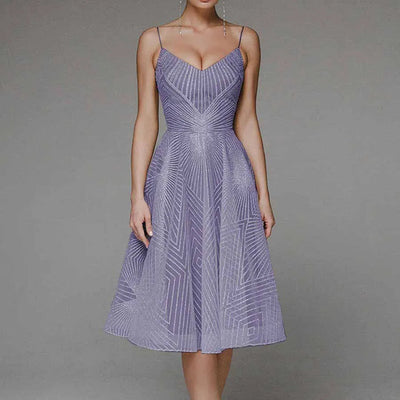 Cynthia - Ein elegantes Abendkleid für Damen