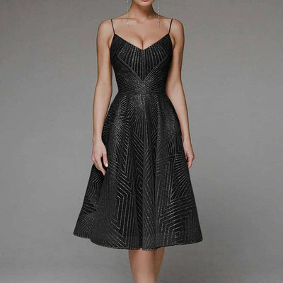 Cynthia - Ein elegantes Abendkleid für Damen