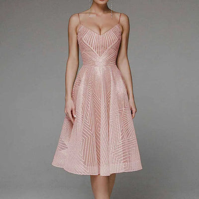 Cynthia - Ein elegantes Abendkleid für Damen