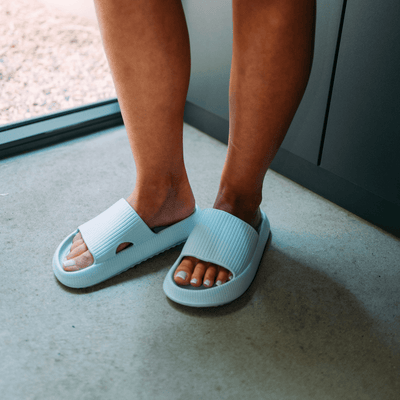 Slide-Sandale mit Strukturband | Extra-Sohle | Bequem & Modern