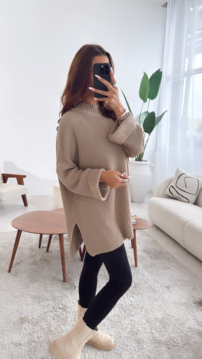 Stehkragen Oversize Pullover mit Schlitz / Cappuccino Art. 4924