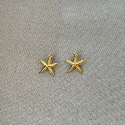 Goldene Seestern-Ohrringe – Ein maritimer Touch für deinen Stil