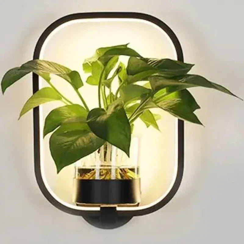 GlowPlant™ – Wandlicht mit Stil & integriertem Pflanzgefäß