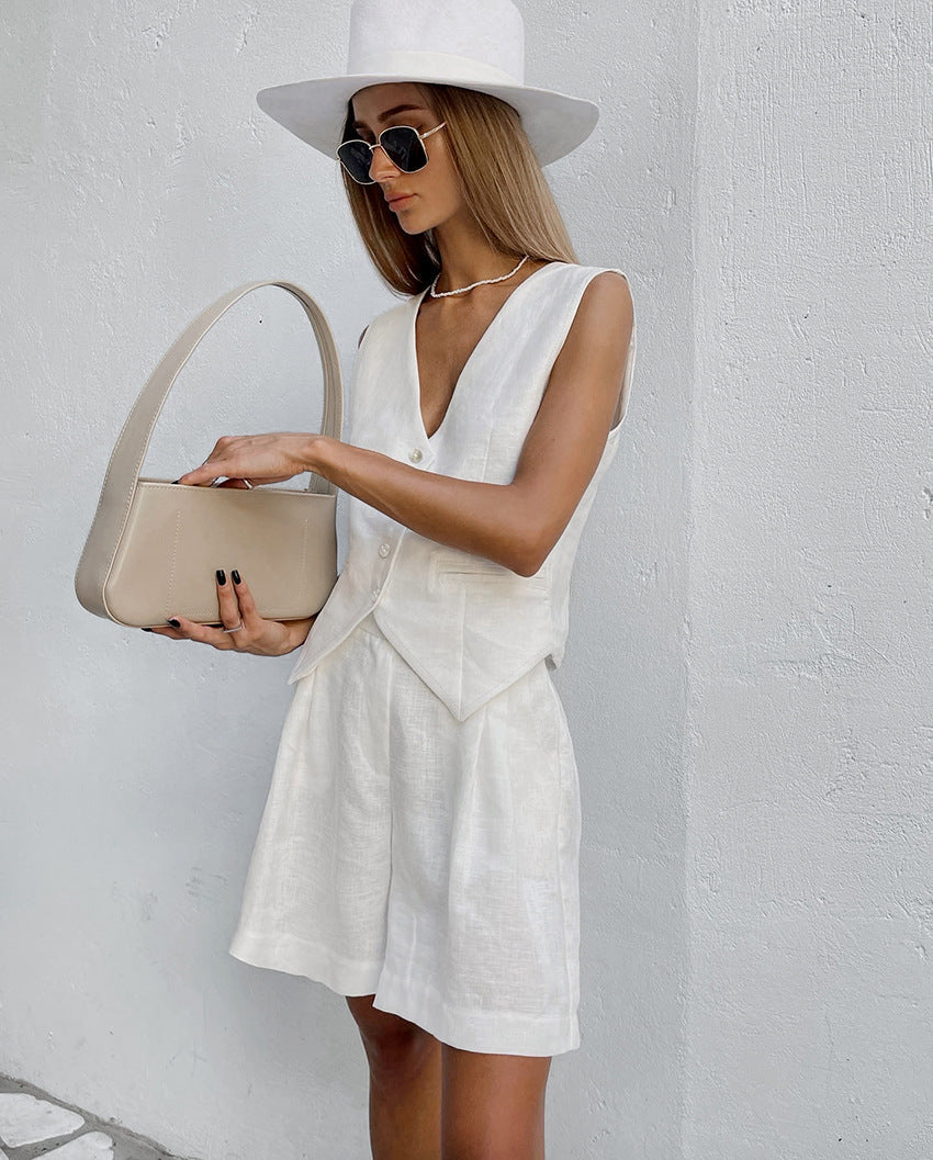 Zweiteiliges Set | Ärmellose Weste & Shorts | Elegant & Sommerlich