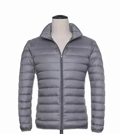 Remi | Sleek Ultralight Design Herren-Kapuzenjacke