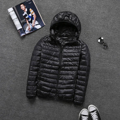 Remi | Sleek Ultralight Design Herren-Kapuzenjacke