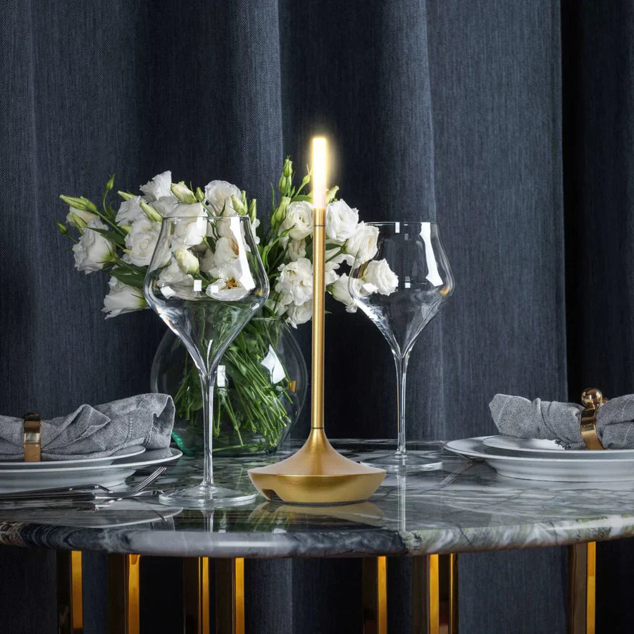 Elegante skandinavische Design-Kerzenlampe