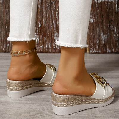 Damen modische Pantoletten mit goldenen Kettendetails und komfortabler Sohle Fudus