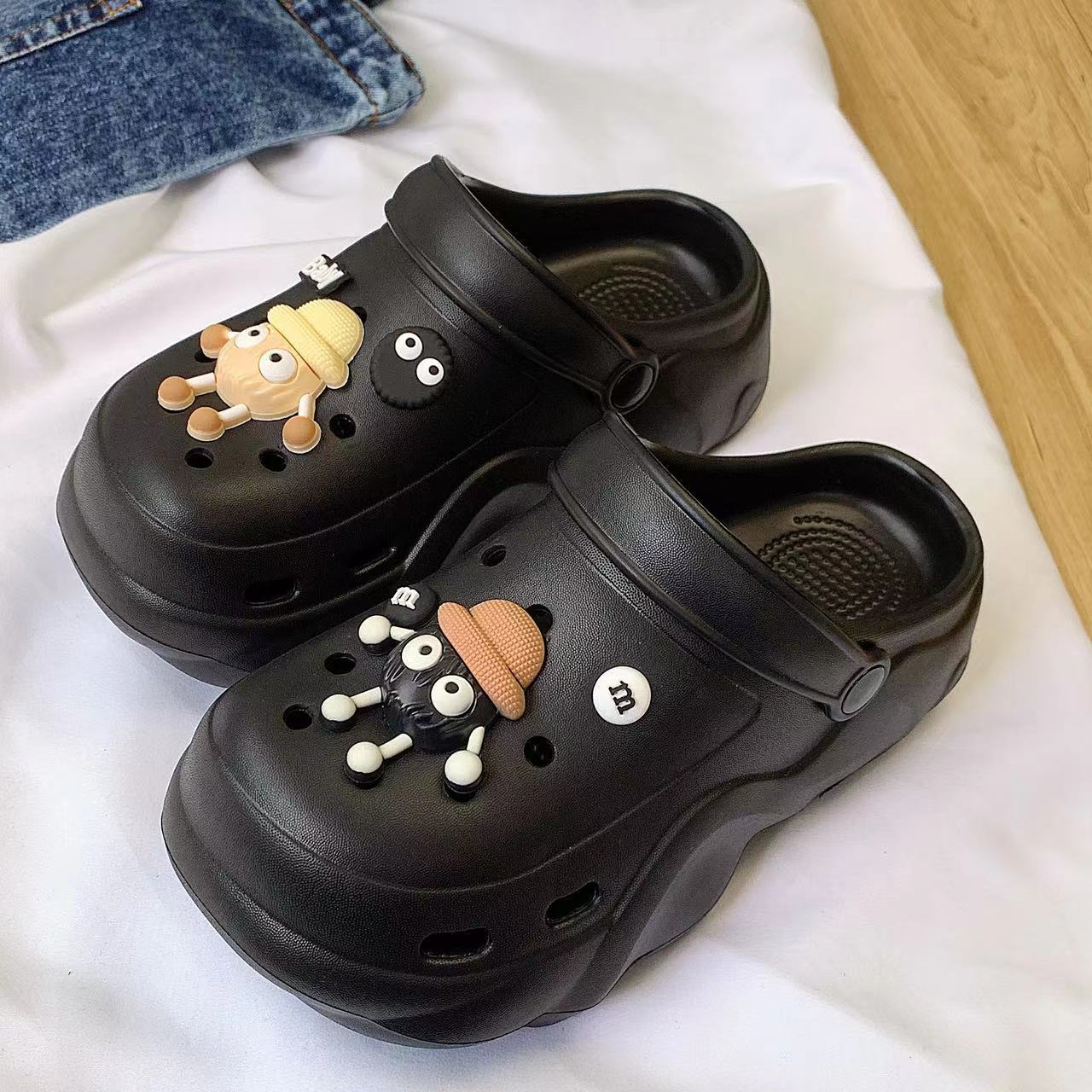 Damen Tiermotivierte Komfortclogs mit kreativen Accessoires Fudus