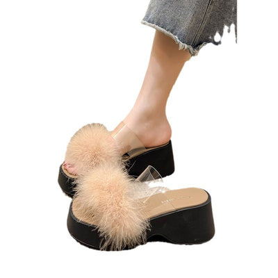 Damen modische Plattform-Pantoletten mit Federdetails und transparentem Riemen Fudus