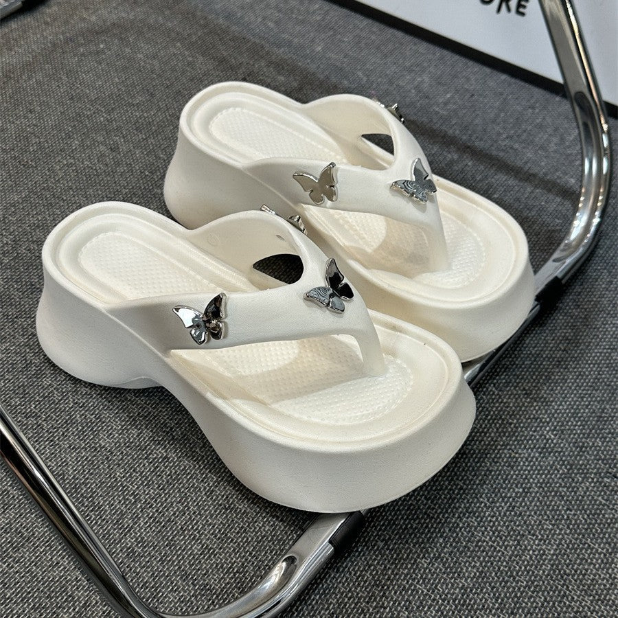 Damen Komfortable Flip-Flops mit eleganten Schmetterlingsakzenten und ergonomischer Sohle Fudus