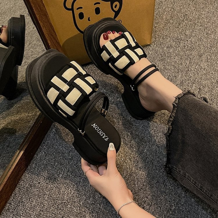 Damen Plateau-Sandalen mit innovativem Karomuster und verstellbarem Riemen Fudus