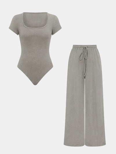 Damen Kochloungeanzug mit elastischen Hosen und kurzem Oberteil Fudus