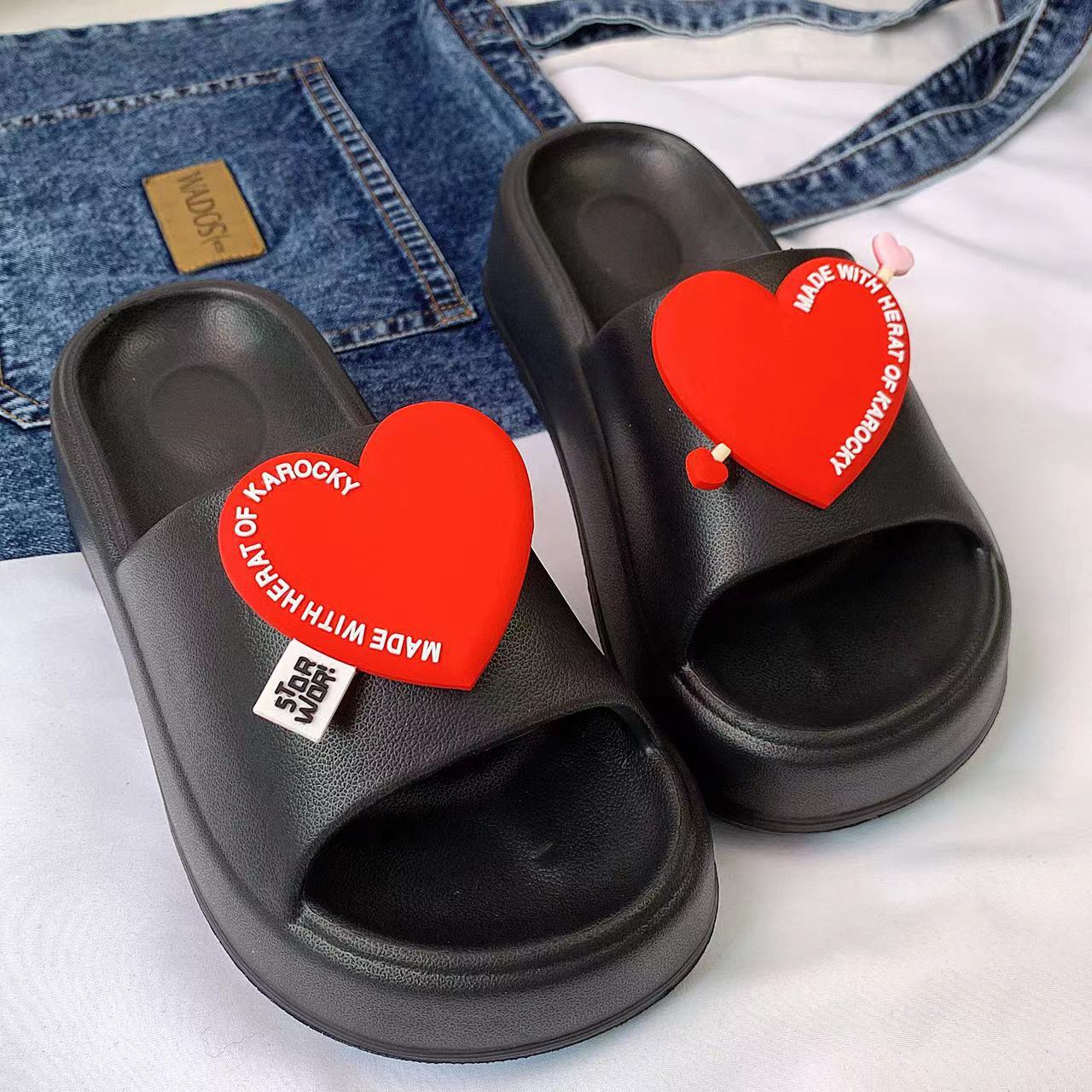 Damen Bequeme Pantoletten mit herzförmigem Design Fudus