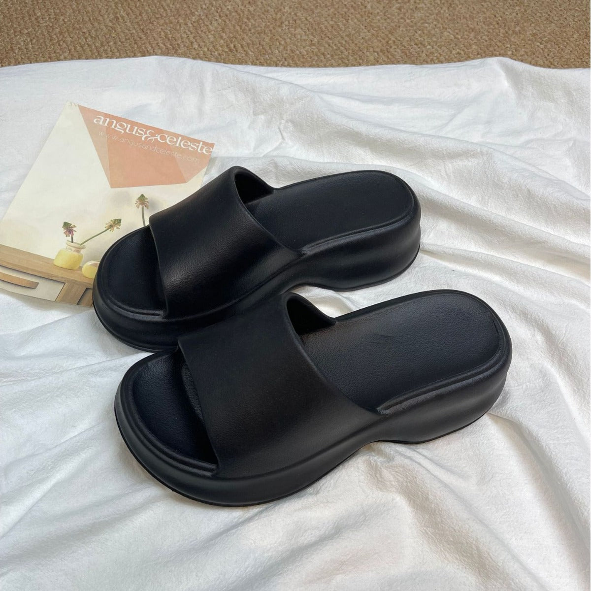 Damen Bequeme und stilvolle Pantoletten mit ergonomischem Fußbett Fudus